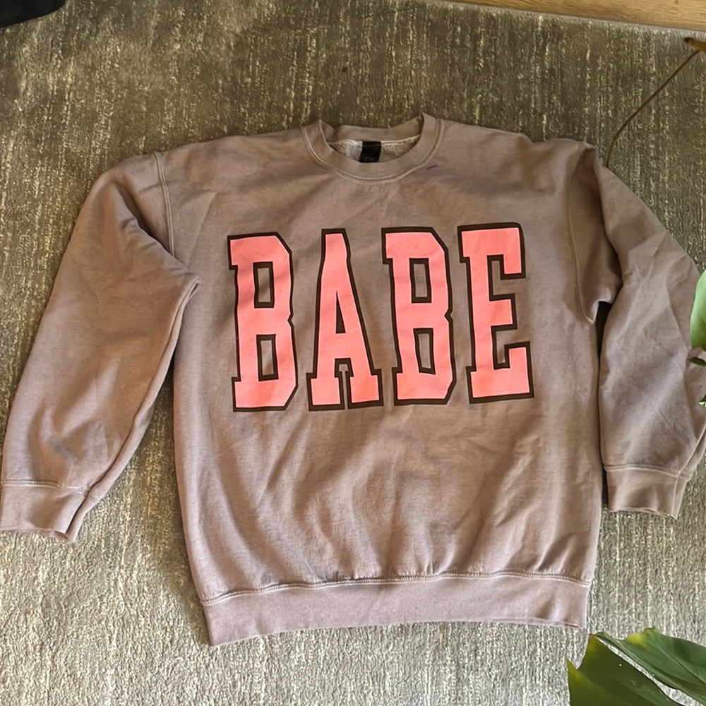 BABE sweet Claire crewneck sweater